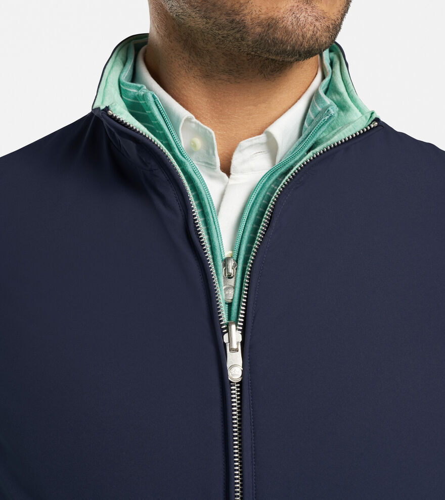 Crown Soft Vest image number 4