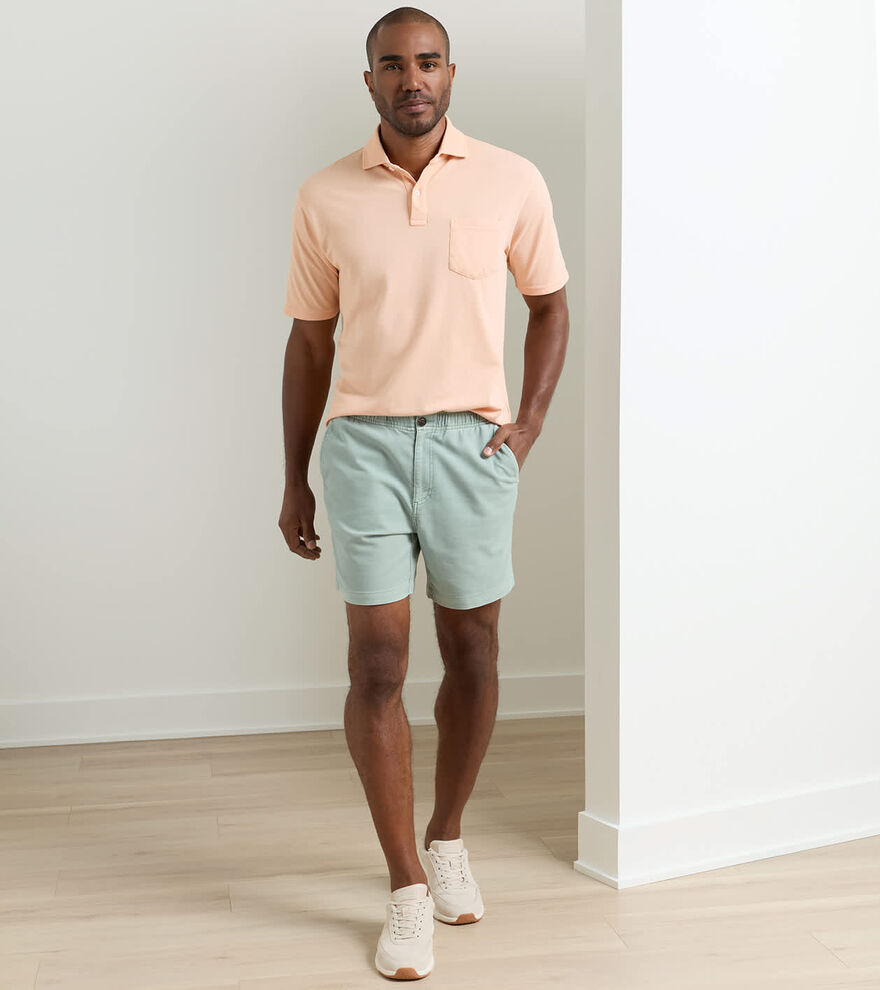 Crown Weekend Short image number 2