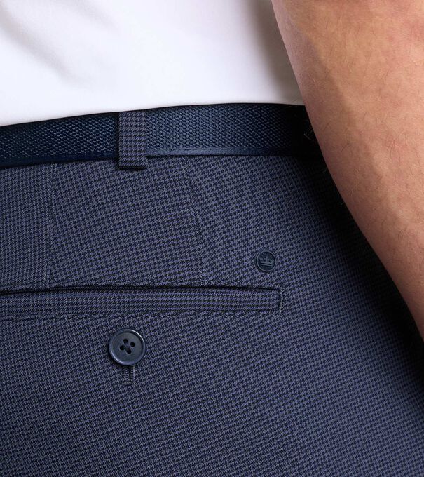 Salem Houndstooth Performance Short - Alternate Image 1