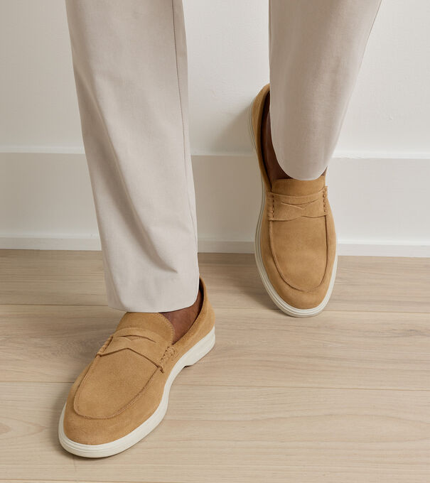 Excursionist Penny Loafer - Alternate Image 1