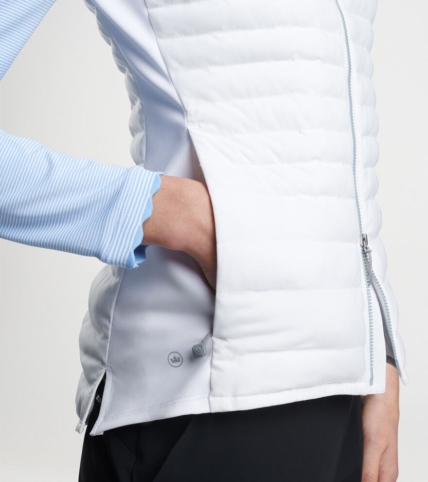 Women's Fuse Hybrid Vest image number 4