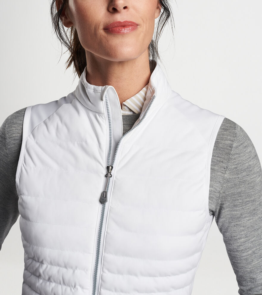 Women's Fuse Hybrid Vest image number 6