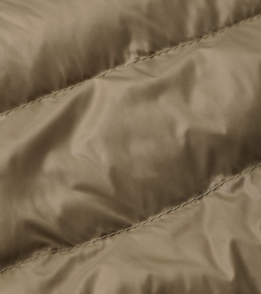 Holdridge Quilted Vest image number 6