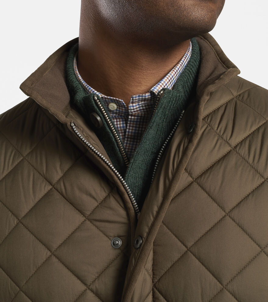 Essex Quilted Travel Vest image number 7