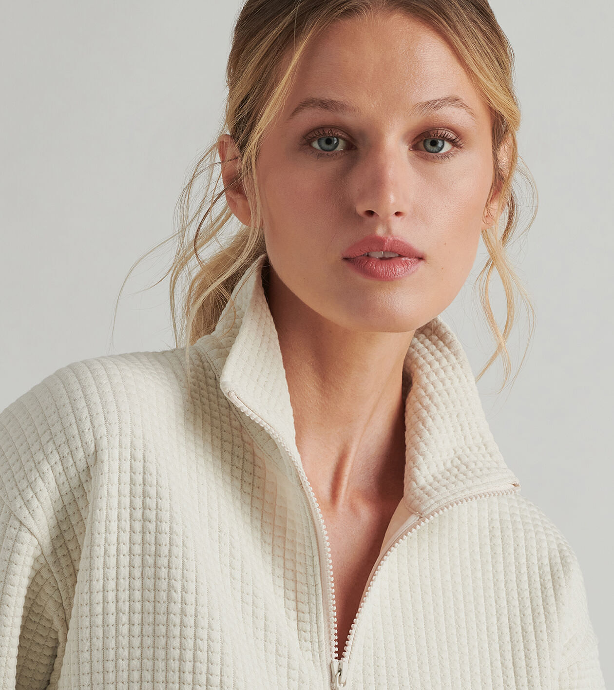 Flora Knit Jacquard Full-Zip Layer | Women's Tops | Peter Millar