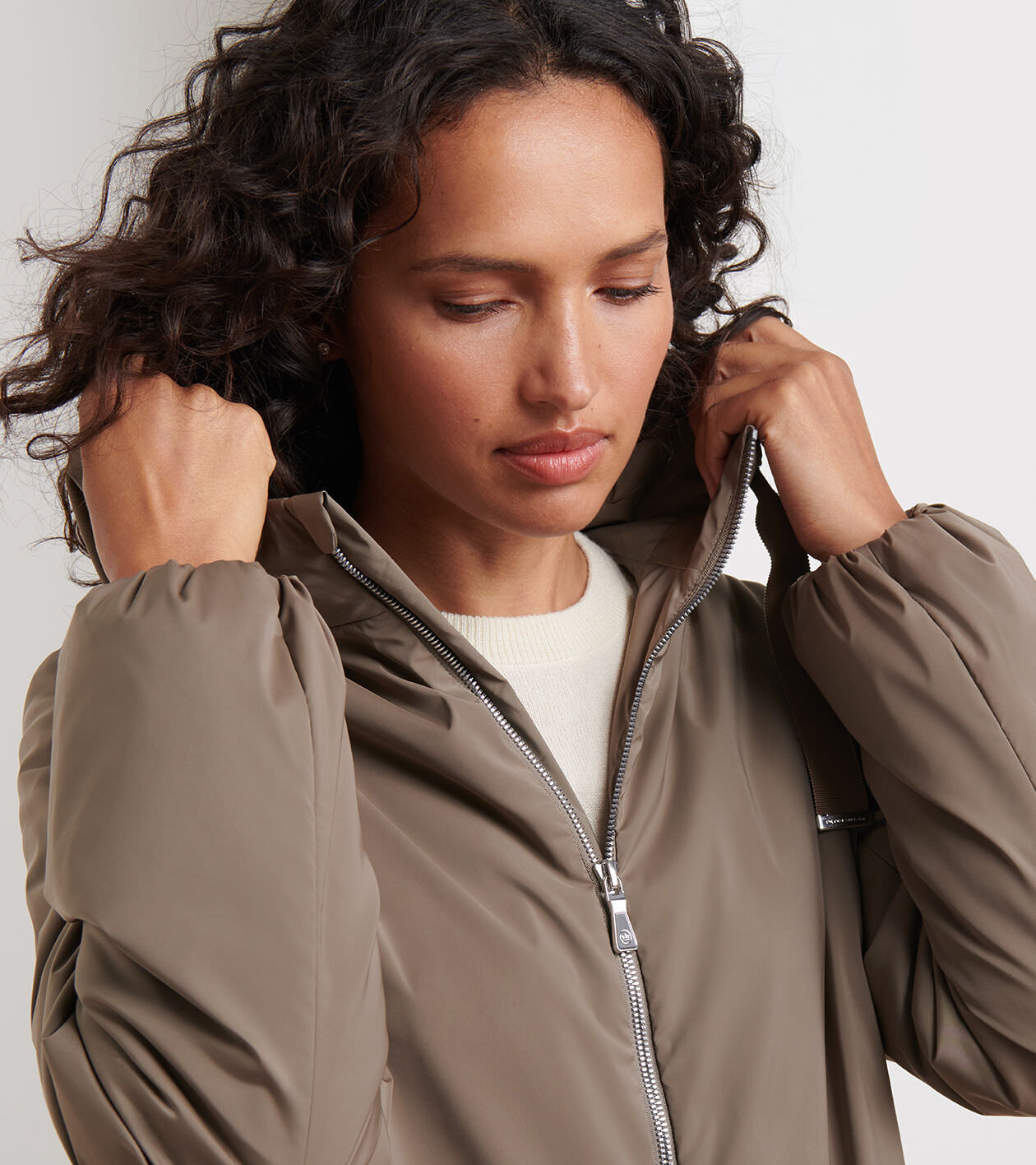 Robinson Insulated Jacket With Hood | Women's Outerwear | Peter Millar