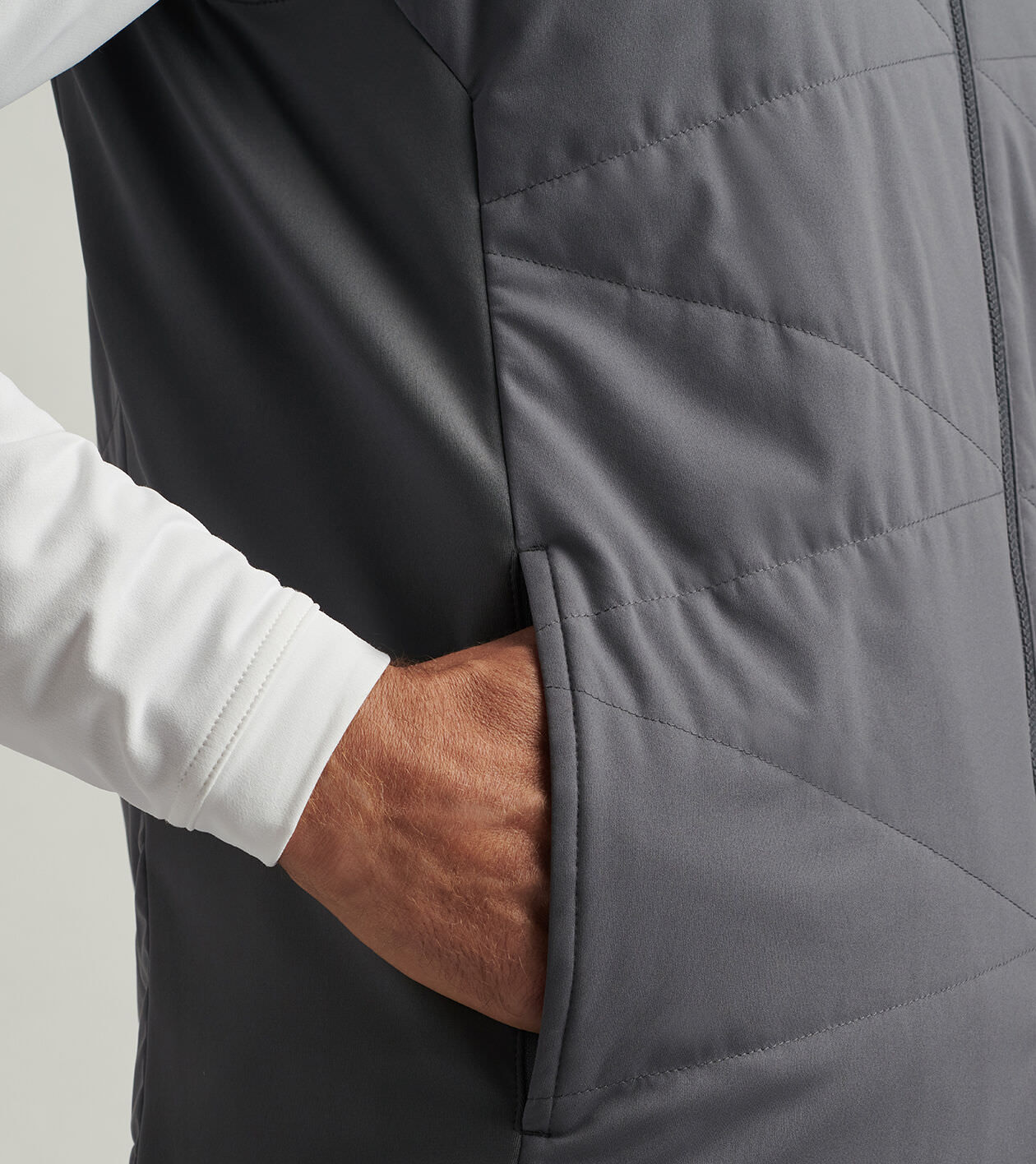 Fuse Hybrid Vest | Men's Vests | Peter Millar