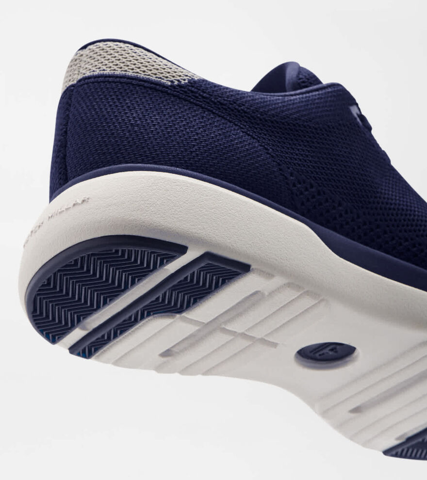 Glide V3 Sneaker - Alternate Image 7