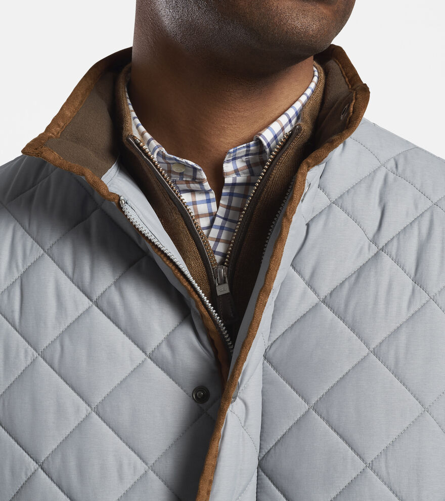 Essex Quilted Travel Vest image number 7