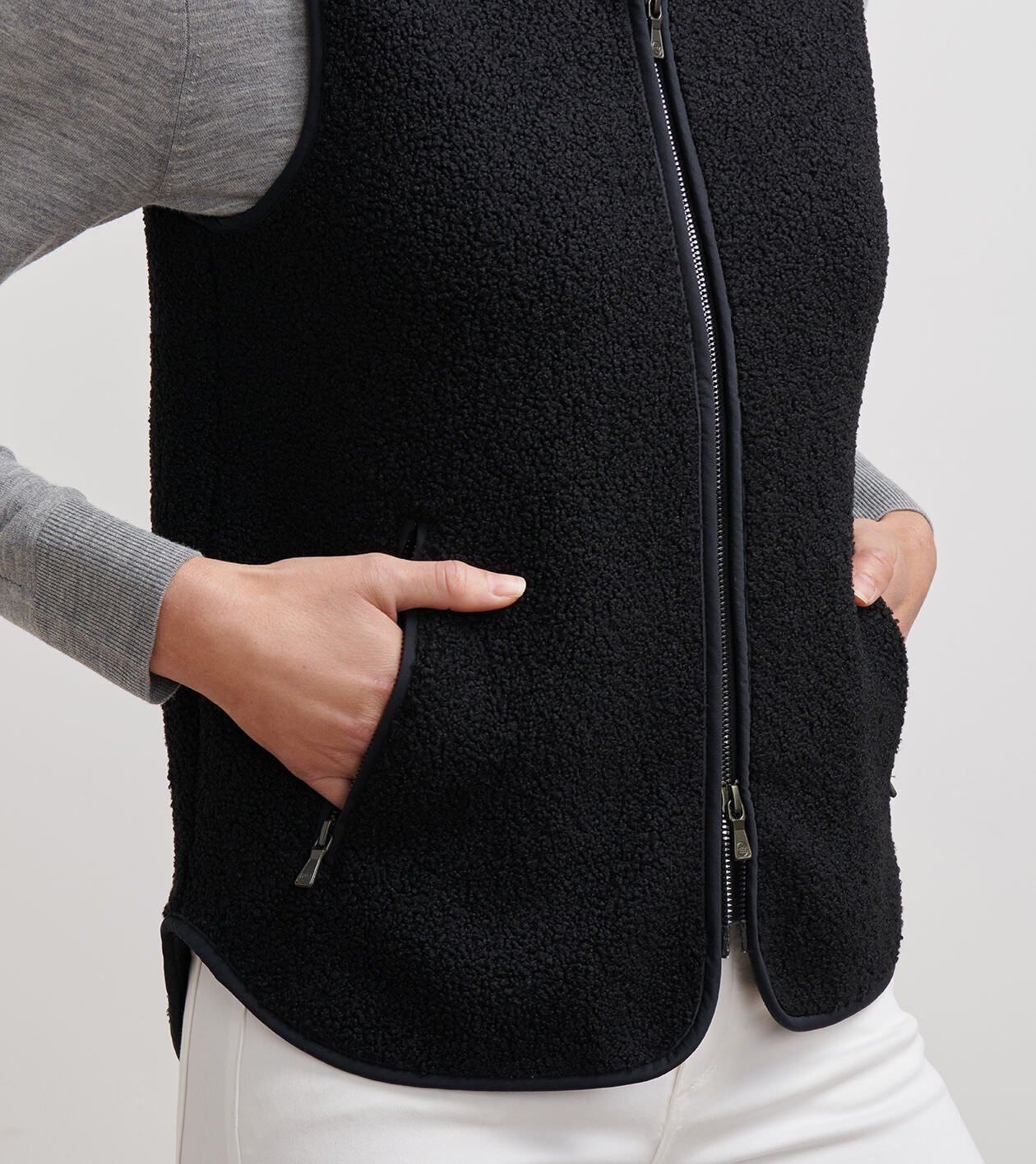 ジャケット・アウター REBELS QUILT VEST REBELS QUILT VEST（Lyle & Scott Quilt Jacket Muddy Navy XL