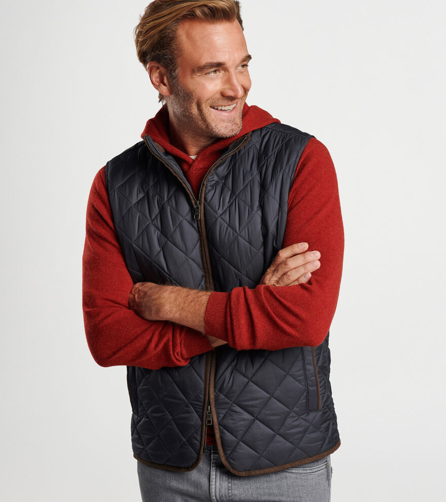 Essex Quilted Travel Vest image number 8