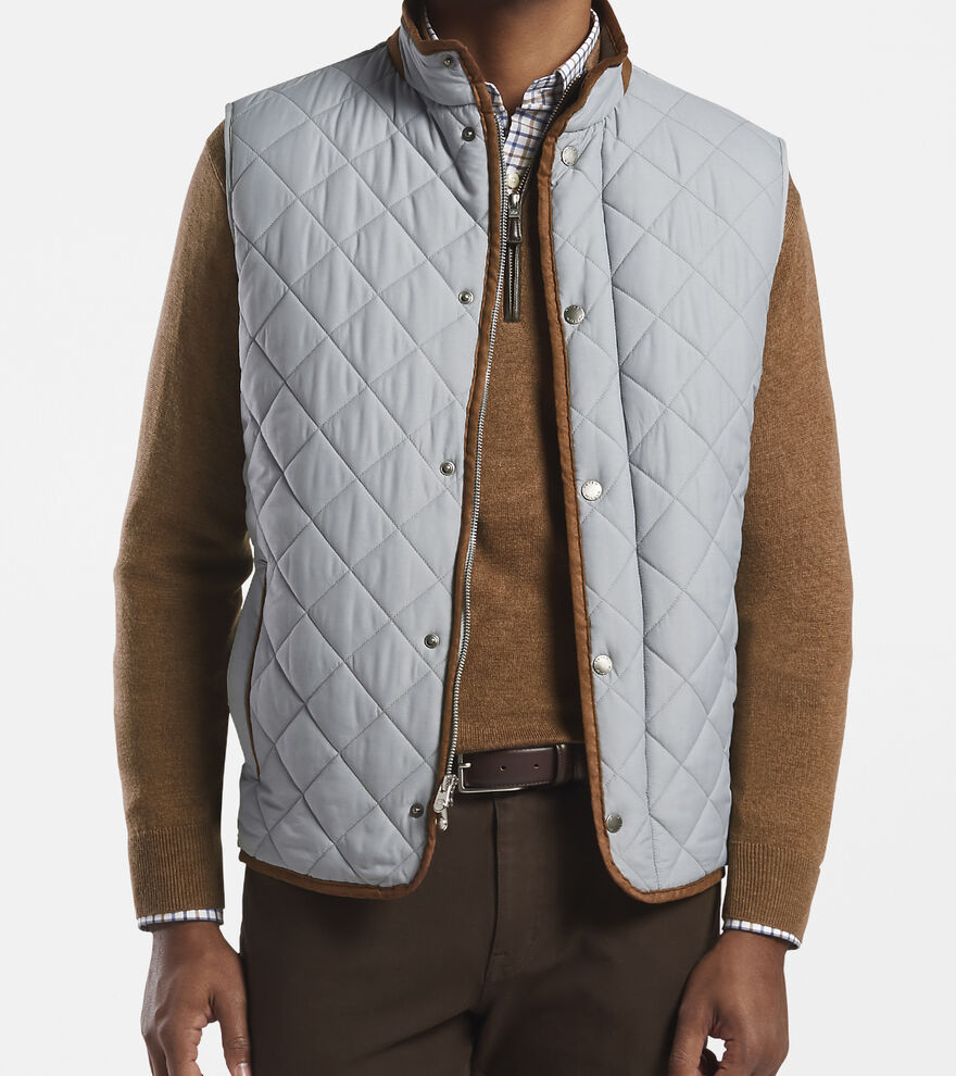 Essex Quilted Travel Vest image number 2