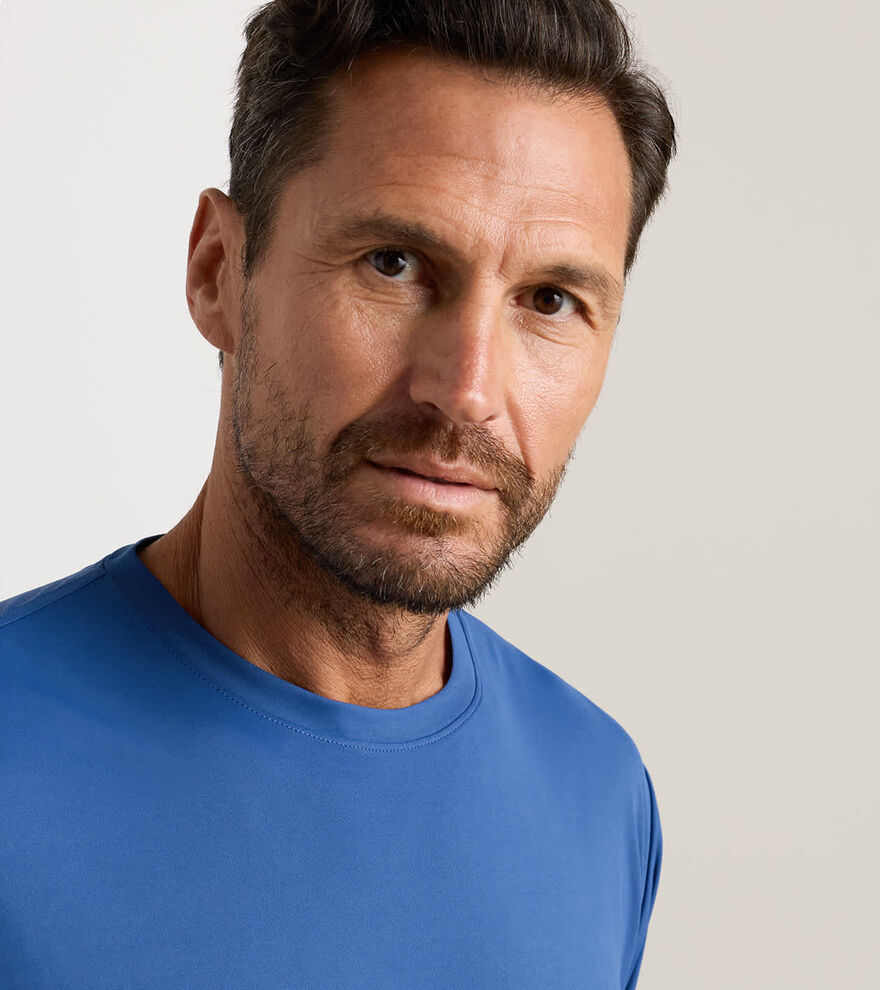 Featherweight Performance Sun Shirt image number 4