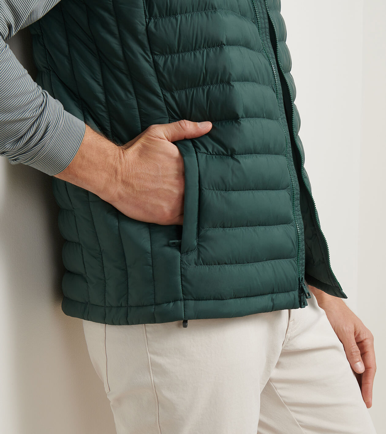 【archi】のQUILTED VEST QuiltedLinerVest_Blaze_Back.