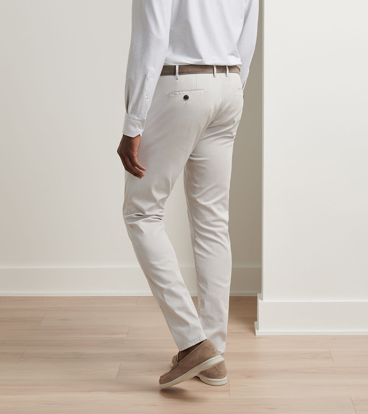 Carlyle Flat Front Chino Trouser | Men's Pants | Peter Millar