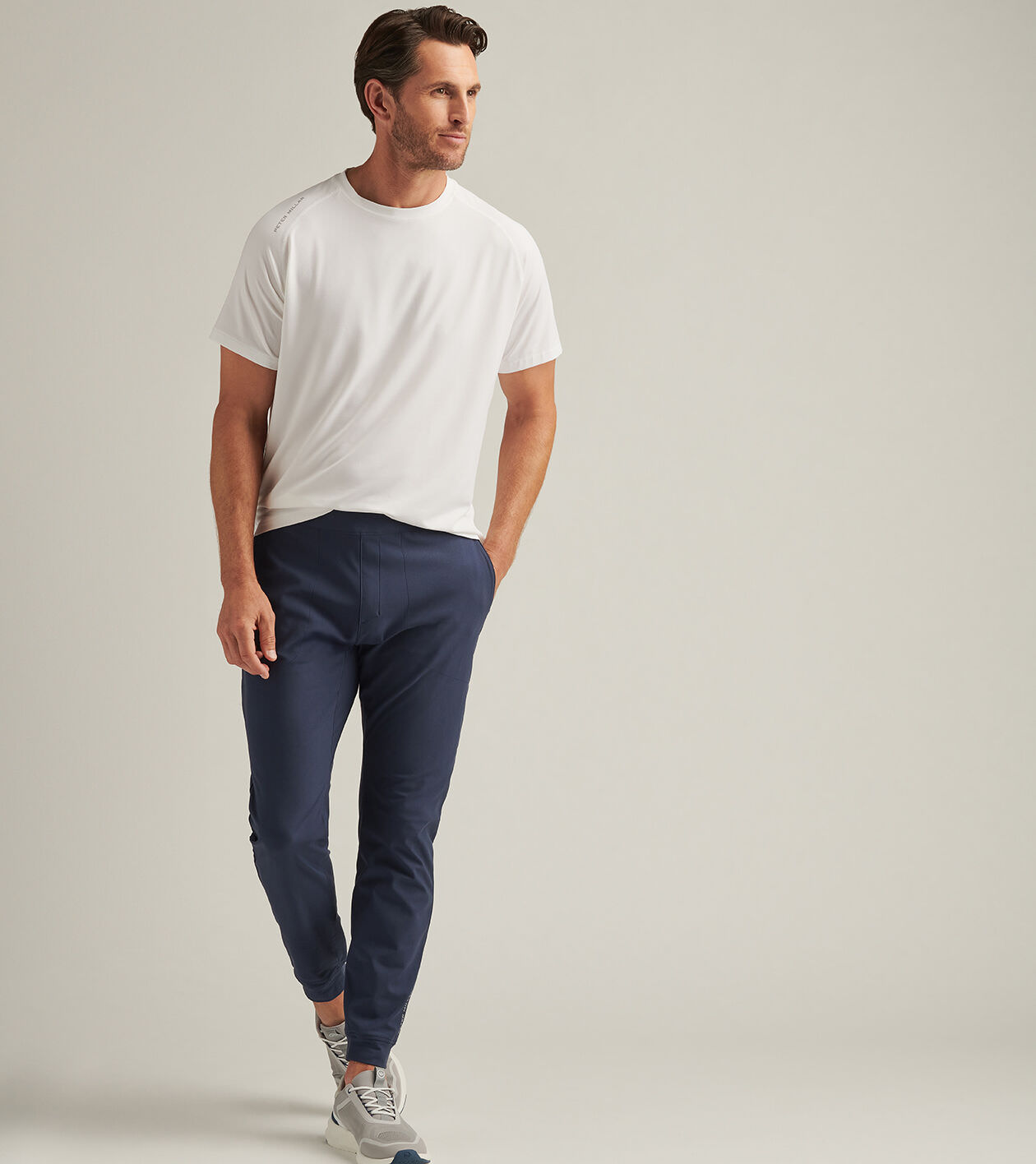 【as\"on】PETER PANTS Side-Strap Crepe Pull-On Pant in Trousers | Vince