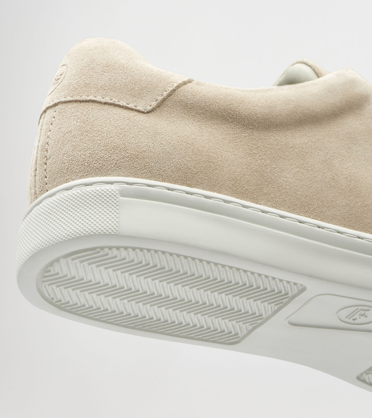 Vantage Lite Suede Sneaker | Men's Shoes | Peter Millar